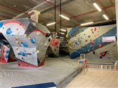 Boulderland כפר סבא מרשת I Climb - חדר כושר