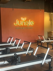 . Jungle Studio פילאטיס מכשירים מרכז - מכון כושר
