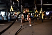 icon Fitness חדרה מול החוף וילג