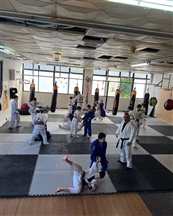 ROCA FIGHTING GYM אמנויות לחימה- טירת הכ - מכוני כושר