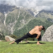 Power Yoga & יוגה טיפולית - חדר כושר