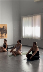 YOGA יוגה באשתאול (נשים בלבד) לירן עובד - חדר כושר