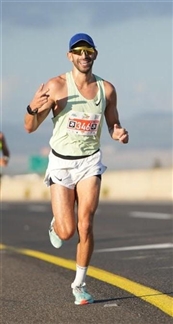 LIMITLESS שיעורי ריצה קבוצתיים מושב רחוב - חדר כושר