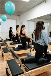 TOP STUDIOפילאטיס מכשירים לנשים גן יבנה - מועדון כושר