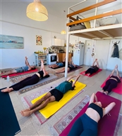 ללי יוגה שיעורי יוגה קבוצתיים כפר סאלד - מכון כושר