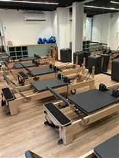 קאנטרי מעלה אדומים - פילאטיס מכשירים - מכוני כושר