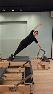 קאנטרי מעלה אדומים - פילאטיס מכשירים - מועדון כושר