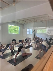 סטודיו נעים סוקולוב רמת גן - יוגה ופילאט - מכון כושר