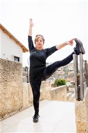 לאה באט סטודיו לתנועה שיעורי סטודיו קבוצ - מכון כושר