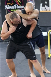 דורון ששון שיעורי קרב מגע נתניה - חדר כושר