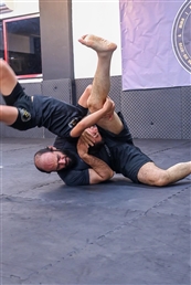 טים לביא סטודיו לאומנויות לחימה רחובות - מועדון כושר