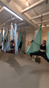 על הערסל עם מרי אקרובטיקה תל אביב - מכון כושר