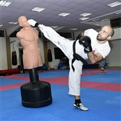 טאקוונדותן אימונים קבוצתיים ,שילר - מכון כושר