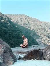 ליאור פרי יוגה ופילאטיס מזרן כפר סבא - מכוני כושר